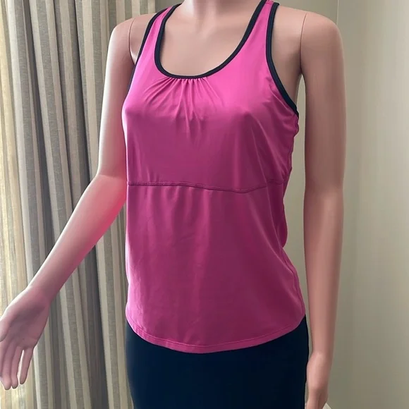 Tank top by Skirt Sports. Size large - Picture 1 of 5